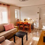بيت للعطل La Casita De *